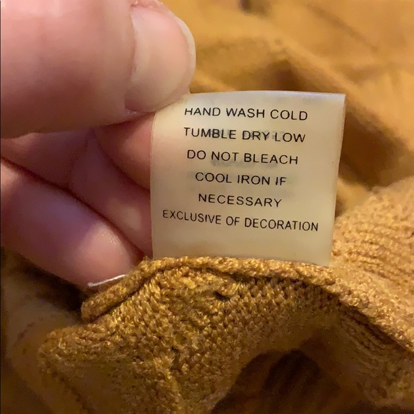 Unique styled Sweater - Picture 6 of 6